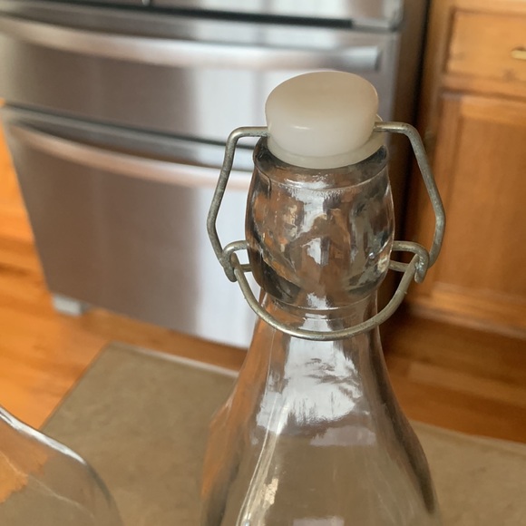 Rae Dunn heavy glass decanter bottles bail & trigger - Picture 5 of 8